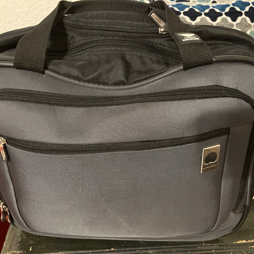 Delsey lightweight carry on luggage